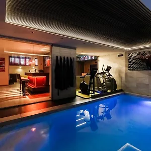 N18 Luxury Boutique With A Private Pool & Spa Milano