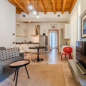 Crocetta Modern Flat Milano